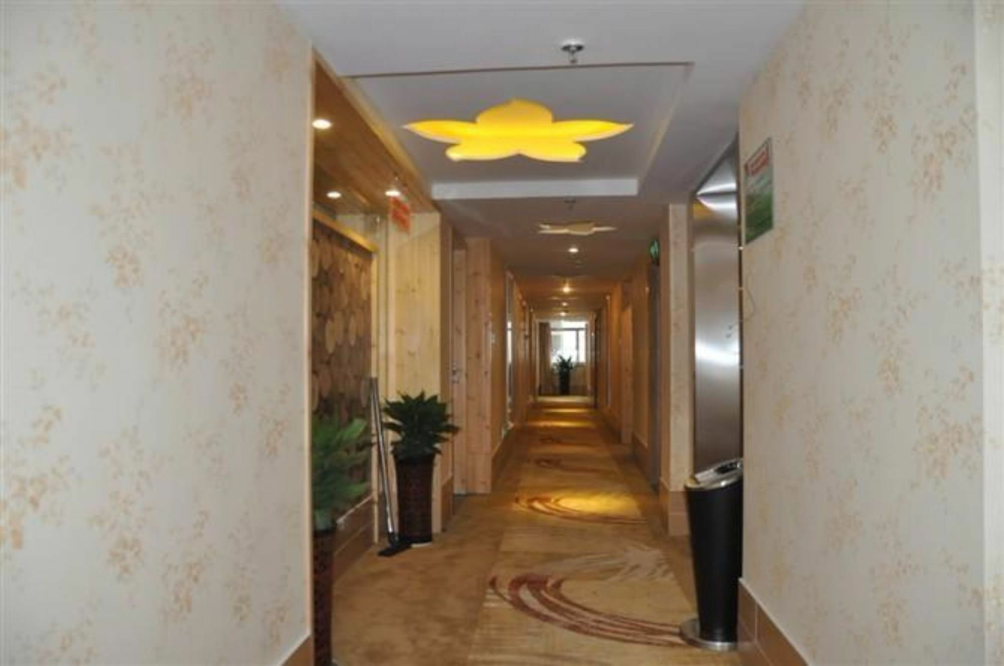 Yiwu Ruifeng Hotel 外观 照片